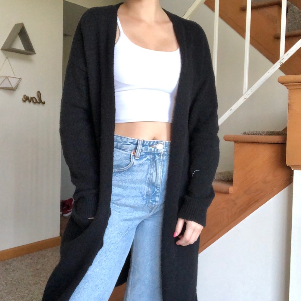 🔥Old Navy Long Caridgan - Picture 2 of 16